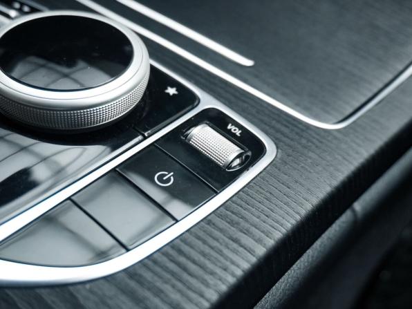 Mercedes-Benz C-Класс IV (W205) с пробегом 2015 года, цена 2 189 900 рублей, 185000 км, седан, Автокод Объявления