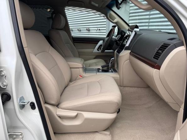 Toyota Land Cruiser 200 Series Рестайлинг 2 с пробегом 2020 года, цена 7 690 000 рублей, 79155 км, внедорожник, Автокод Объявления