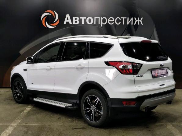 Ford Kuga II Рестайлинг с пробегом 2017 года, цена 1 650 000 рублей, 113050 км, внедорожник, Автокод Объявления