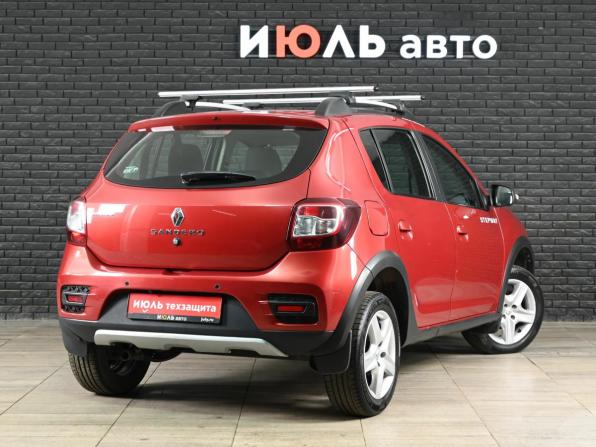 Renault Sandero II с пробегом 2017 года, цена 1 170 000 рублей, 119261 км, хэтчбек, Автокод Объявления