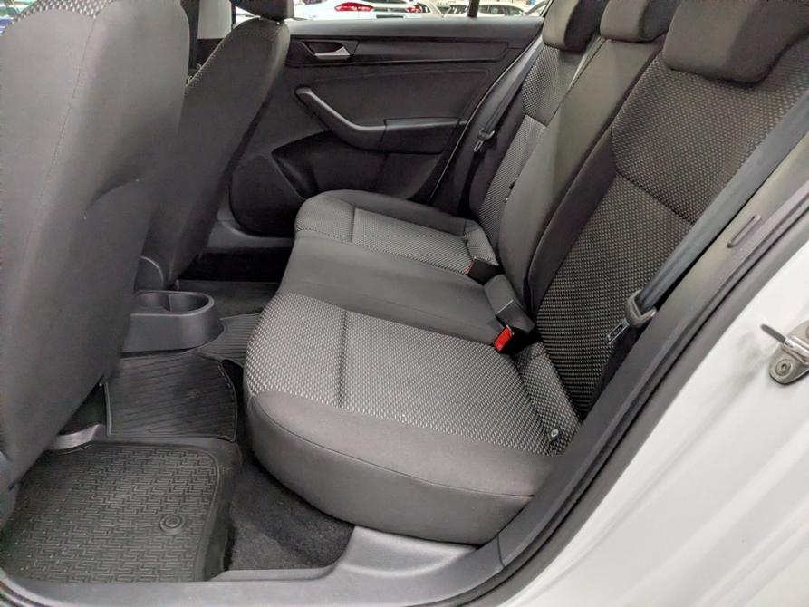 Volkswagen Polo VI Москва  - изображение 11