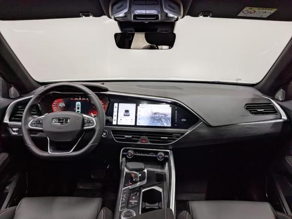 Geely Tugella I Рестайлинг с пробегом 2024 года, цена 3 260 000 рублей, 29000 км, внедорожник, Автокод Объявления
