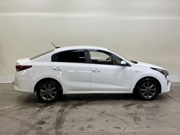 Kia Rio IV Рестайлинг с пробегом 2021 года, цена 1 418 000 рублей, 146805 км, седан, Автокод Объявления