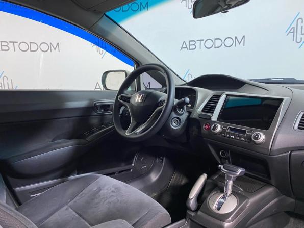 Honda Civic VIII Рестайлинг с пробегом 2009 года, цена 649 900 рублей, 298736 км, седан, Автокод Объявления