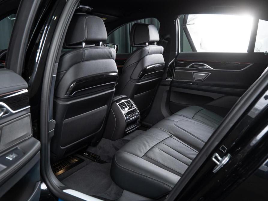 BMW 7 серии VI (G11/G12) Рестайлинг Волгоград  - изображение 16