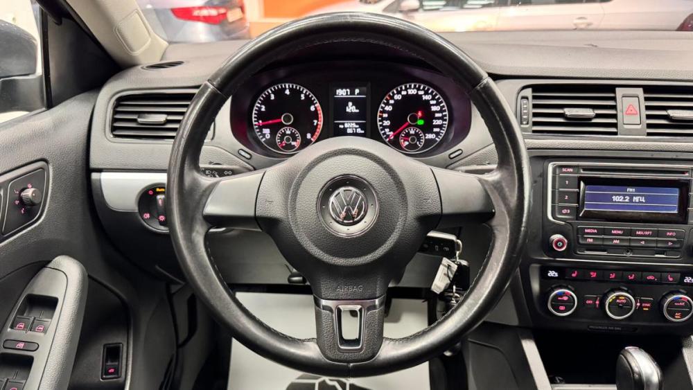 Volkswagen Jetta VI Киров  - изображение 11