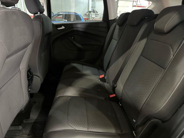 Ford Kuga II Рестайлинг с пробегом 2017 года, цена 1 475 000 рублей, 117268 км, внедорожник, Автокод Объявления