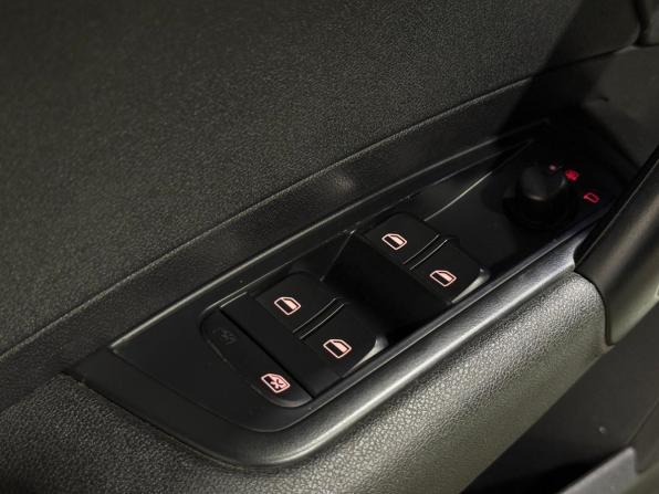 Audi A1 I (8X) с пробегом 2012 года, цена 1 090 000 рублей, 141491 км, хэтчбек, Автокод Объявления