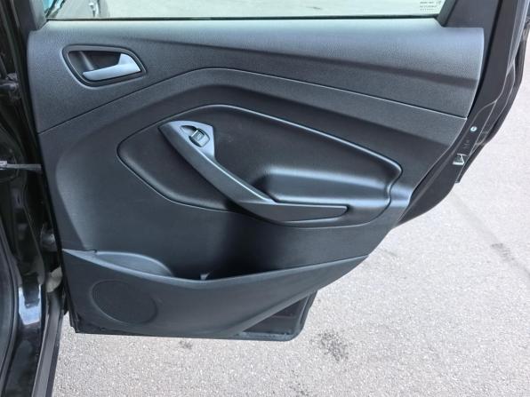 Ford Kuga II Рестайлинг с пробегом 2019 года, цена 1 650 000 рублей, 138000 км, внедорожник, Автокод Объявления