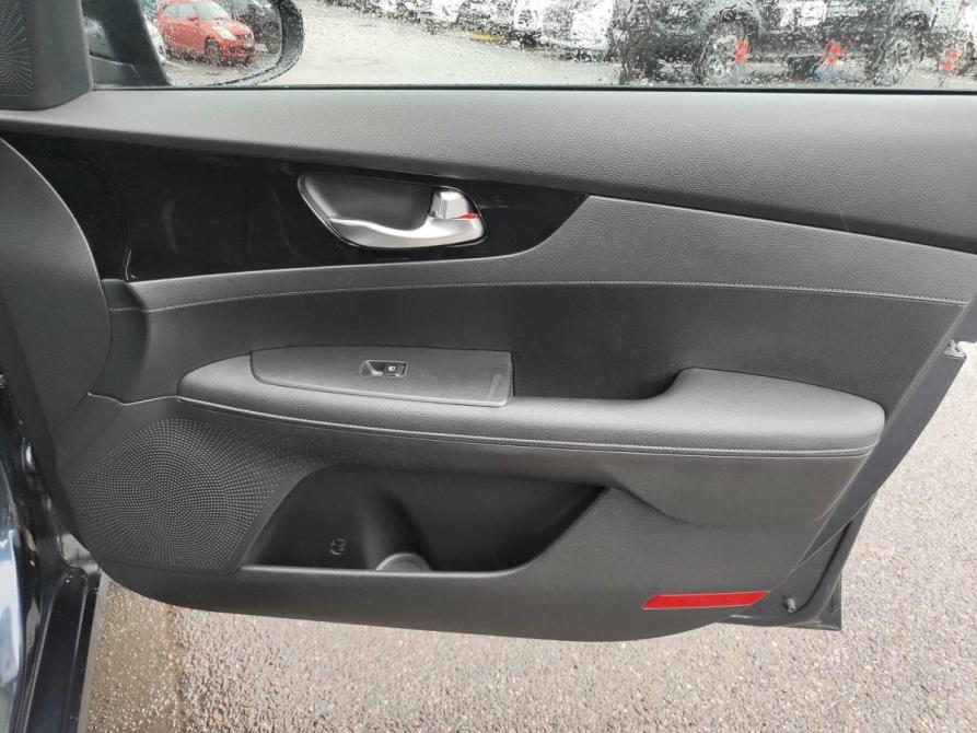Kia Cerato IV Санкт-Петербург  - изображение 13