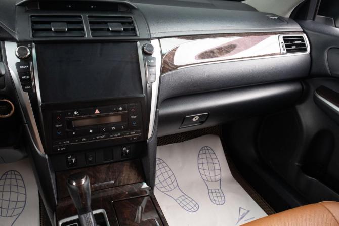 Toyota Camry VII (XV50) Рестайлинг с пробегом 2017 года, цена 1 999 000 рублей, 197331 км, седан, Автокод Объявления