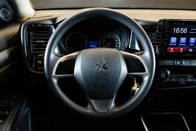 Mitsubishi Outlander III Рестайлинг 2 с пробегом 2018 года, цена 1 679 000 рублей, 134817 км, внедорожник, Автокод Объявления