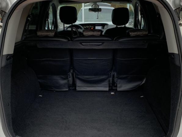 Renault Scenic III Рестайлинг 2 с пробегом 2013 года, цена 1 249 000 рублей, 281733 км, компактвэн, Автокод Объявления