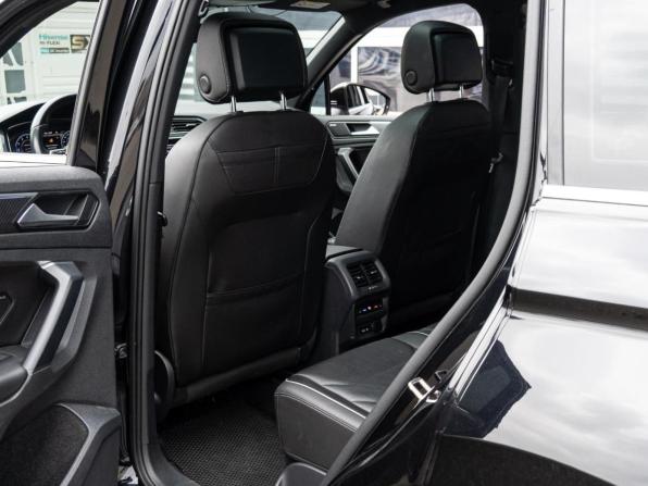 Volkswagen Tiguan II Рестайлинг с пробегом 2021 года, цена 3 840 000 рублей, 59745 км, внедорожник, Автокод Объявления