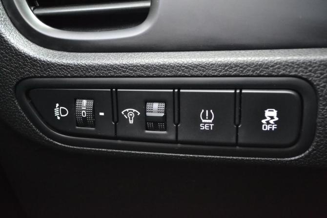 Kia Rio IV с пробегом 2019 года, цена 1 350 000 рублей, 154045 км, седан, Автокод Объявления