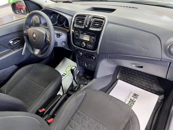 Renault Sandero II с пробегом 2017 года, цена 1 225 000 рублей, 111297 км, хэтчбек, Автокод Объявления