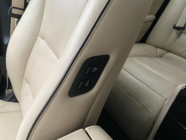 Hyundai Equus II Рестайлинг с пробегом 2015 года, цена 1 399 000 рублей, 191016 км, седан, Автокод Объявления