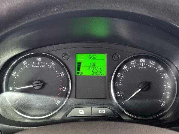 Skoda Fabia II Рестайлинг с пробегом 2011 года, цена 370 000 рублей, 143720 км, хэтчбек, Автокод Объявления