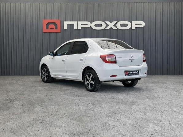 Renault Logan II с пробегом 2017 года, цена 917 000 рублей, 93800 км, седан, Автокод Объявления