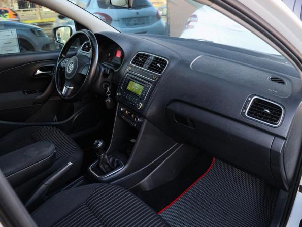Volkswagen Polo V с пробегом 2014 года, цена 700 000 рублей, 214295 км, седан, Автокод Объявления