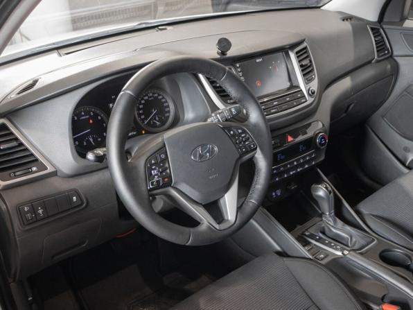 Hyundai Tucson III с пробегом 2018 года, цена 2 336 000 рублей, 55520 км, внедорожник, Автокод Объявления