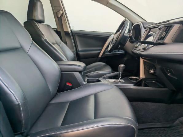 Toyota RAV4 IV (XA40) Рестайлинг с пробегом 2018 года, цена 2 500 000 рублей, 100175 км, внедорожник, Автокод Объявления