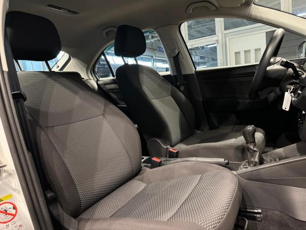 Volkswagen Polo VI с пробегом 2021 года, цена 999 000 рублей, 246014 км, лифтбек, Автокод Объявления