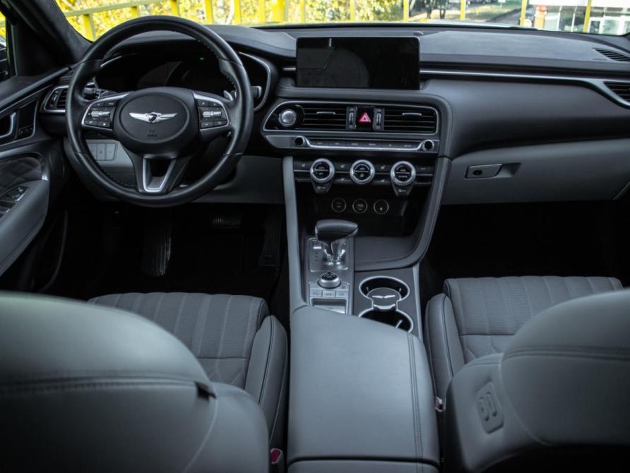 Genesis G70 I Рестайлинг Москва  - изображение 10