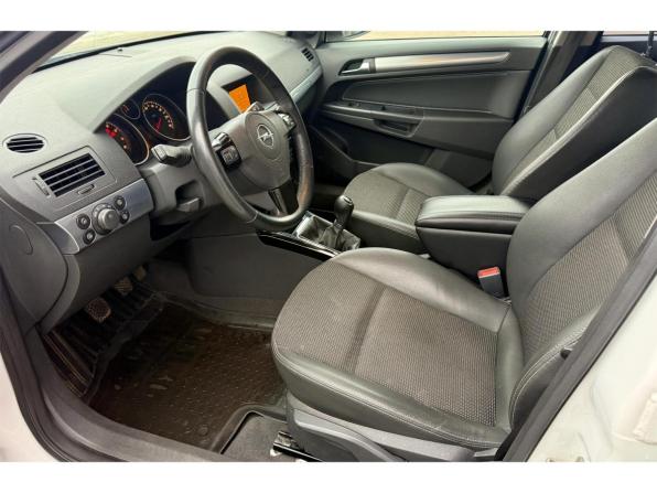 Opel Astra H Рестайлинг с пробегом 2014 года, цена 675 000 рублей, 119794 км, хэтчбек, Автокод Объявления