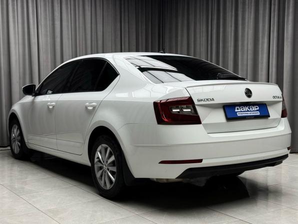 Skoda Octavia III (A7) с пробегом 2017 года, цена 1 949 000 рублей, 159518 км, лифтбек, Автокод Объявления