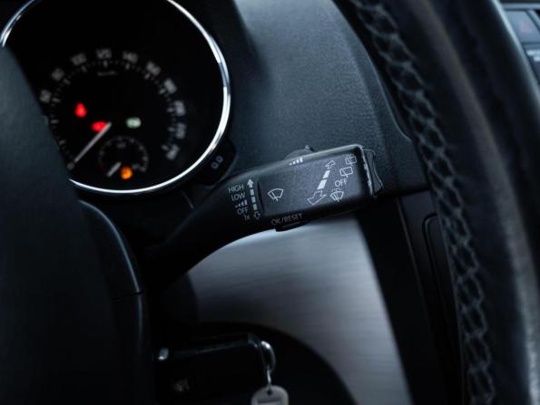 Skoda Yeti I Рестайлинг с пробегом 2014 года, цена 975 000 рублей, 109007 км, внедорожник, Автокод Объявления