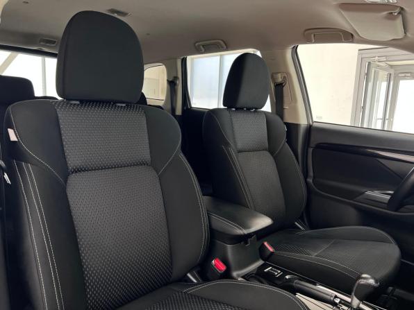 Mitsubishi Outlander III Рестайлинг 3 с пробегом 2018 года, цена 1 899 000 рублей, 92417 км, внедорожник, Автокод Объявления