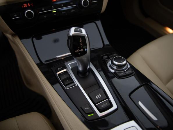 BMW 5 серии VI (F10/F11/F07) Рестайлинг с пробегом 2015 года, цена 1 799 000 рублей, 214884 км, седан, Автокод Объявления