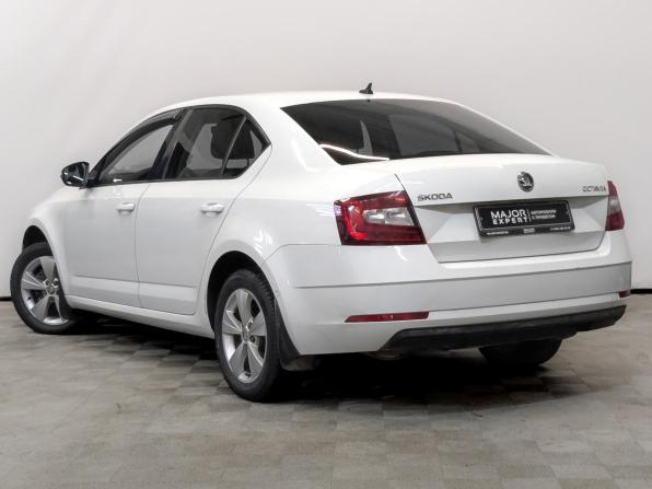 Skoda Octavia III (A7) Рестайлинг с пробегом 2018 года, цена 1 630 000 рублей, 112041 км, лифтбек, Автокод Объявления