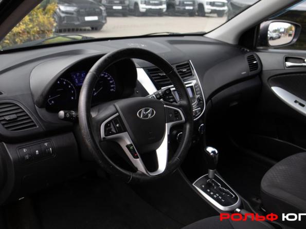 Hyundai Solaris I с пробегом 2012 года, цена 828 000 рублей, 122805 км, хэтчбек, Автокод Объявления