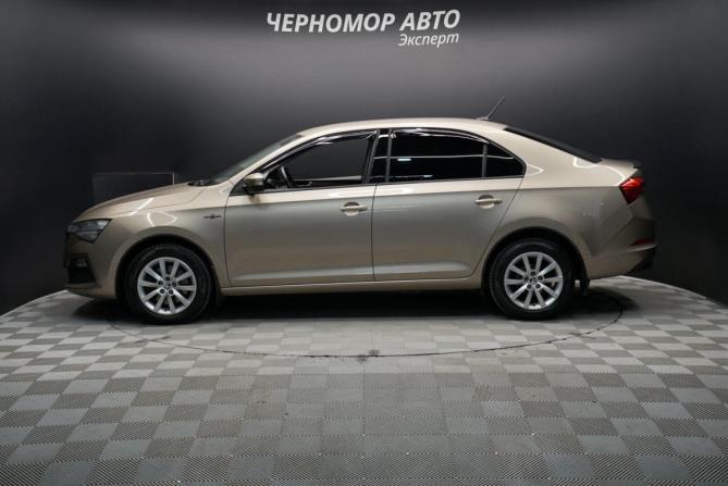Skoda Rapid II с пробегом 2021 года, цена 1 825 000 рублей, 55300 км, лифтбек, Автокод Объявления