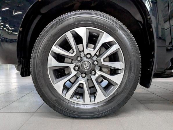 Toyota Land Cruiser Prado 150 Series Рестайлинг 2 с пробегом 2022 года, цена 7 300 000 рублей, 68165 км, внедорожник, Автокод Объявления