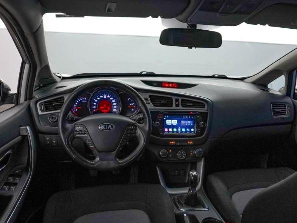 Kia Ceed II с пробегом 2014 года, цена 1 049 077 рублей, 157612 км, универсал, Автокод Объявления