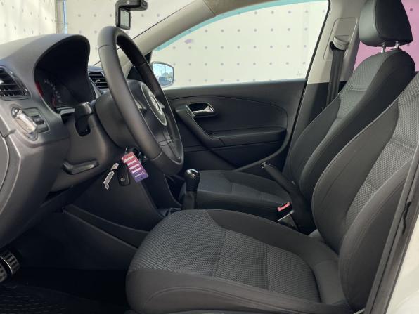 Volkswagen Polo V с пробегом 2013 года, цена 780 000 рублей, 170176 км, седан, Автокод Объявления