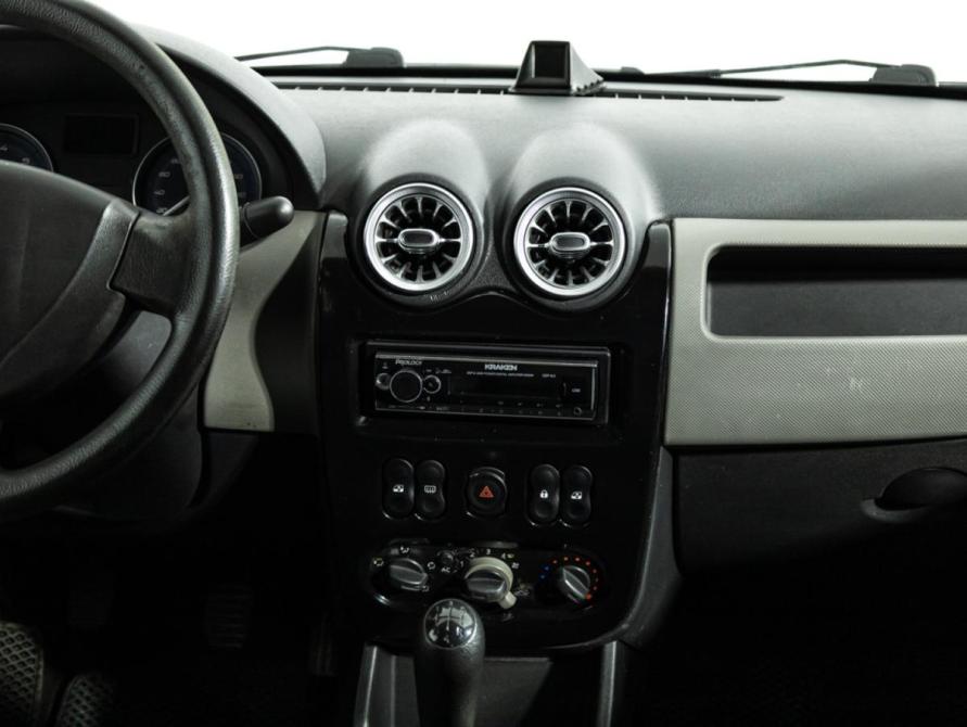 Renault Logan I Рестайлинг Санкт-Петербург  - изображение 14