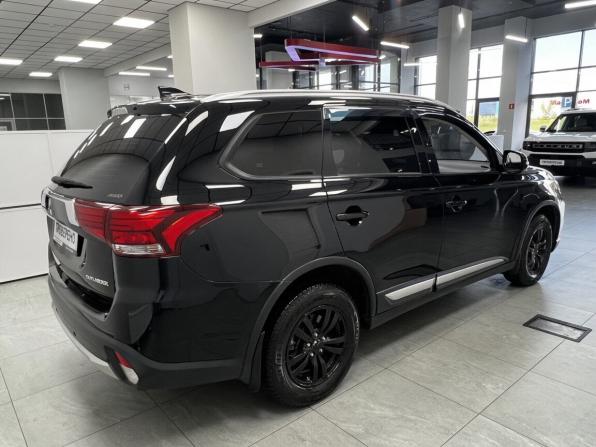 Mitsubishi Outlander III Рестайлинг 2 с пробегом 2018 года, цена 1 840 000 рублей, 136649 км, внедорожник, Автокод Объявления