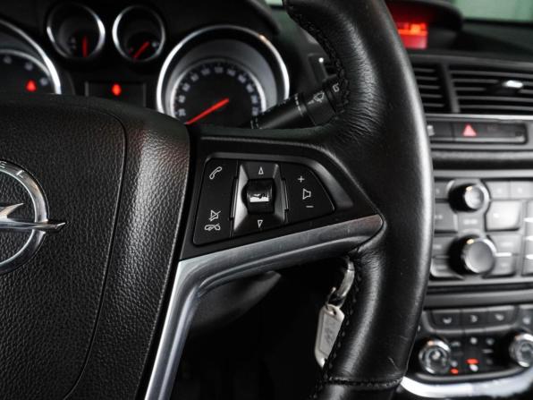 Opel Mokka I с пробегом 2012 года, цена 1 045 000 рублей, 180139 км, внедорожник, Автокод Объявления