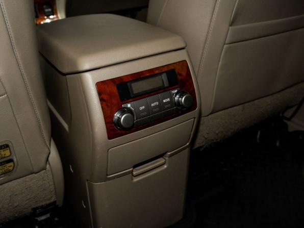 Toyota Highlander II (XU40) Рестайлинг с пробегом 2011 года, цена 2 300 000 рублей, 182650 км, внедорожник, Автокод Объявления