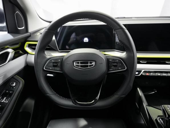 Geely Coolray I Рестайлинг с пробегом 2023 года, цена 2 236 000 рублей, 27000 км, внедорожник, Автокод Объявления