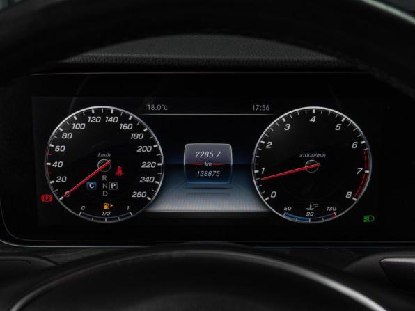 Mercedes-Benz E-Класс V (W213 S213 C238) с пробегом 2018 года, цена 3 399 000 рублей, 138875 км, седан, Автокод Объявления