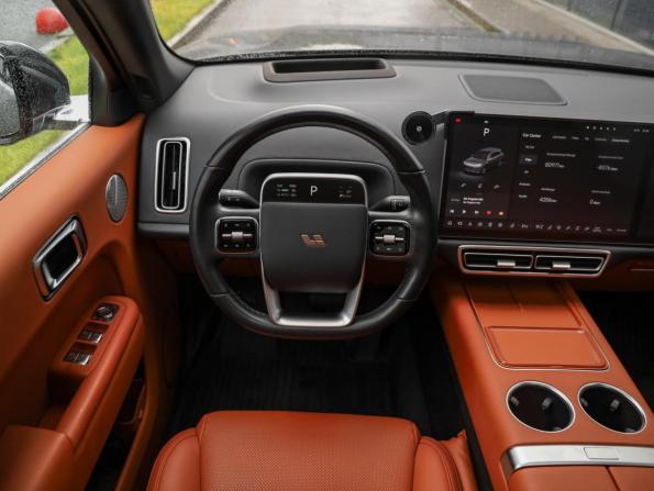 Li Auto (Lixiang) L7 I с пробегом 2024 года, цена 5 590 000 рублей, 80971 км, внедорожник, Автокод Объявления