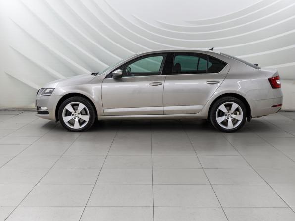 Skoda Octavia III (A7) Рестайлинг с пробегом 2020 года, цена 2 208 000 рублей, 88473 км, лифтбек, Автокод Объявления