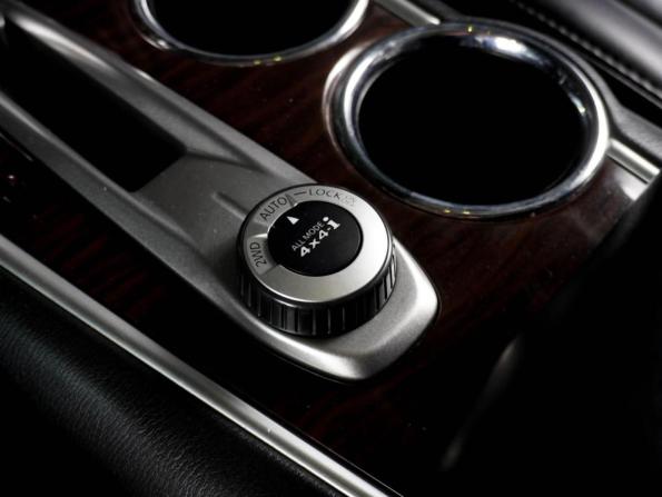 Nissan Pathfinder IV с пробегом 2015 года, цена 1 849 000 рублей, 126670 км, внедорожник, Автокод Объявления