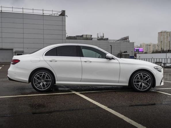 Mercedes-Benz E-Класс V (W213 S213 C238) Рестайлинг с пробегом 2020 года, цена 5 191 189 рублей, 60664 км, седан, Автокод Объявления
