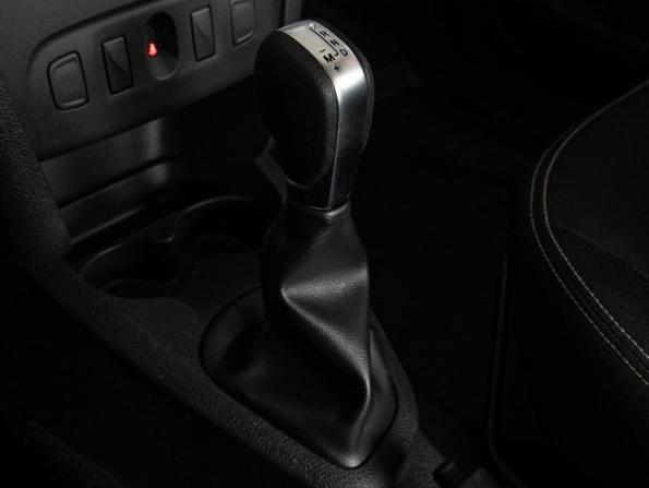 Renault Logan II Рестайлинг с пробегом 2022 года, цена 1 170 000 рублей, 81404 км, седан, Автокод Объявления
